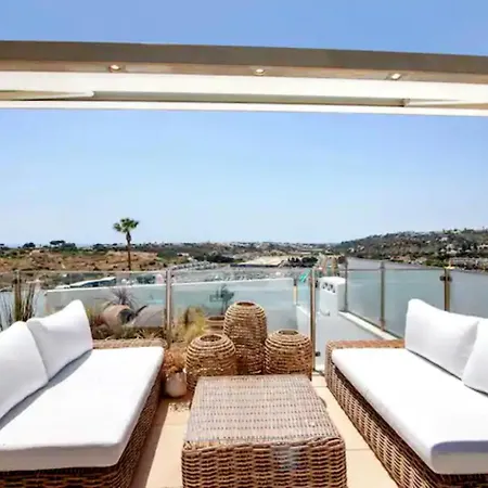 Casa Gina By Sunnyway فيلة البوفيرا